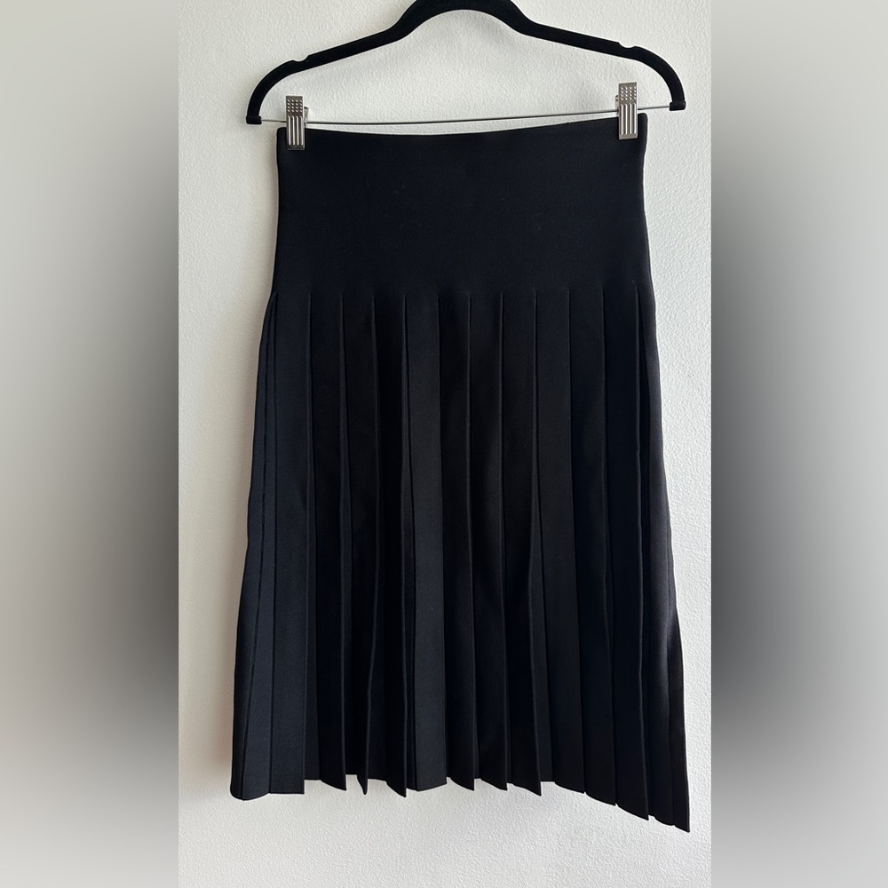 Apparalel knit infinity skirt
Size M